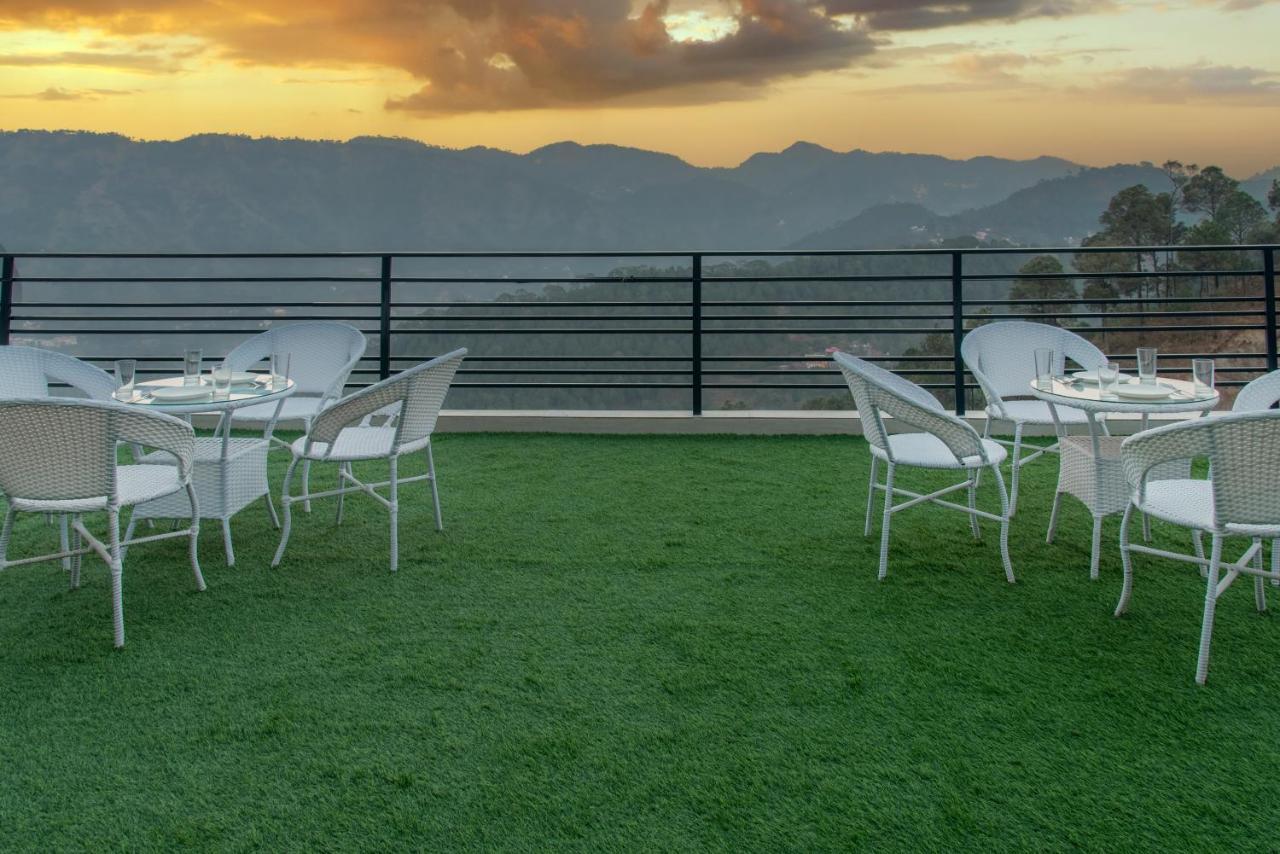 Hillcrest Heights Bed & Breakfast Kasauli Ngoại thất bức ảnh