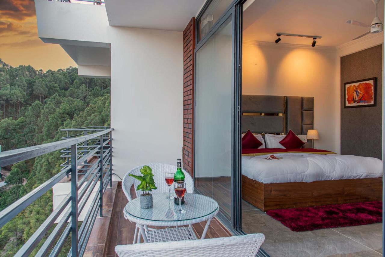 Hillcrest Heights Bed & Breakfast Kasauli Ngoại thất bức ảnh