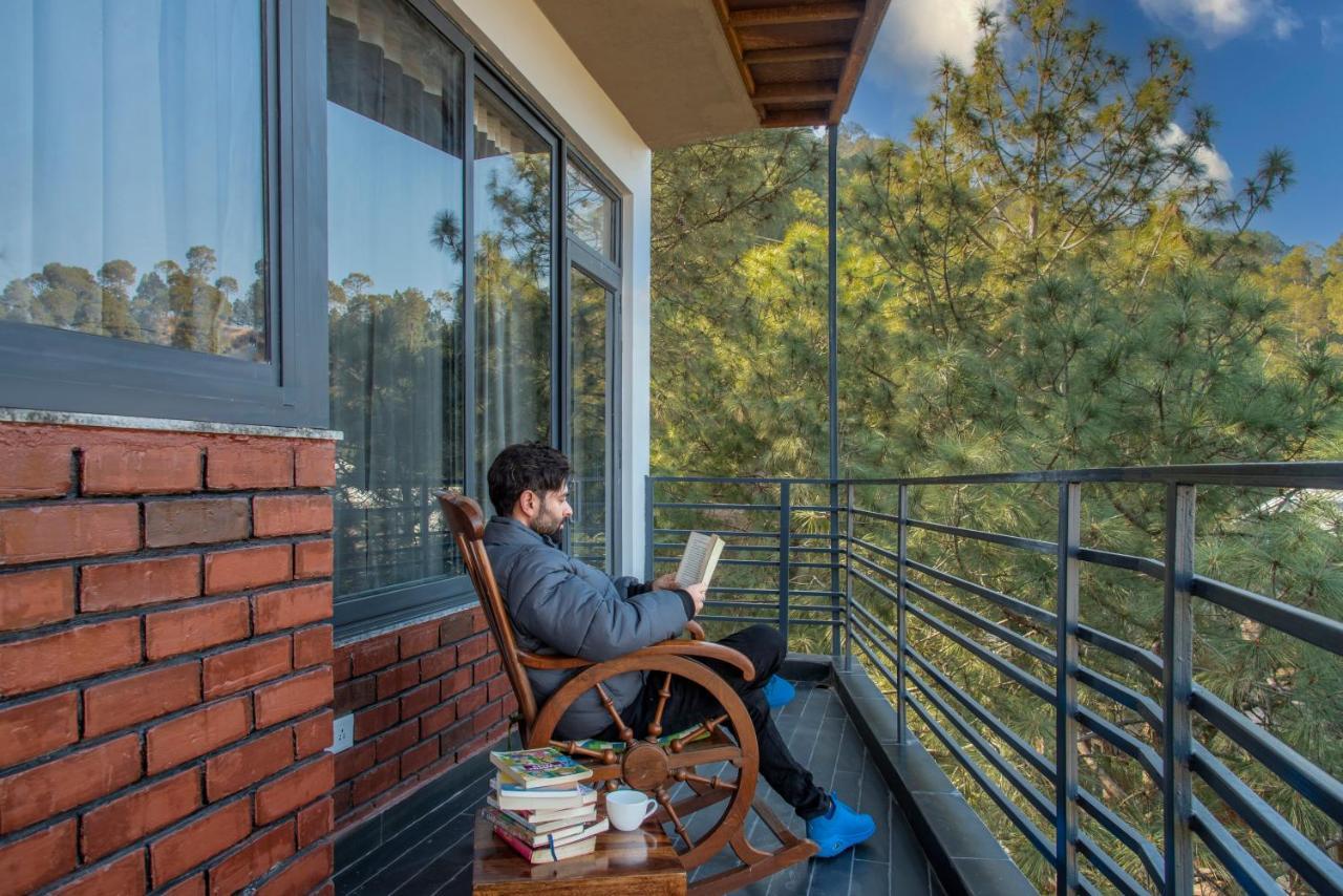 Hillcrest Heights Bed & Breakfast Kasauli Ngoại thất bức ảnh