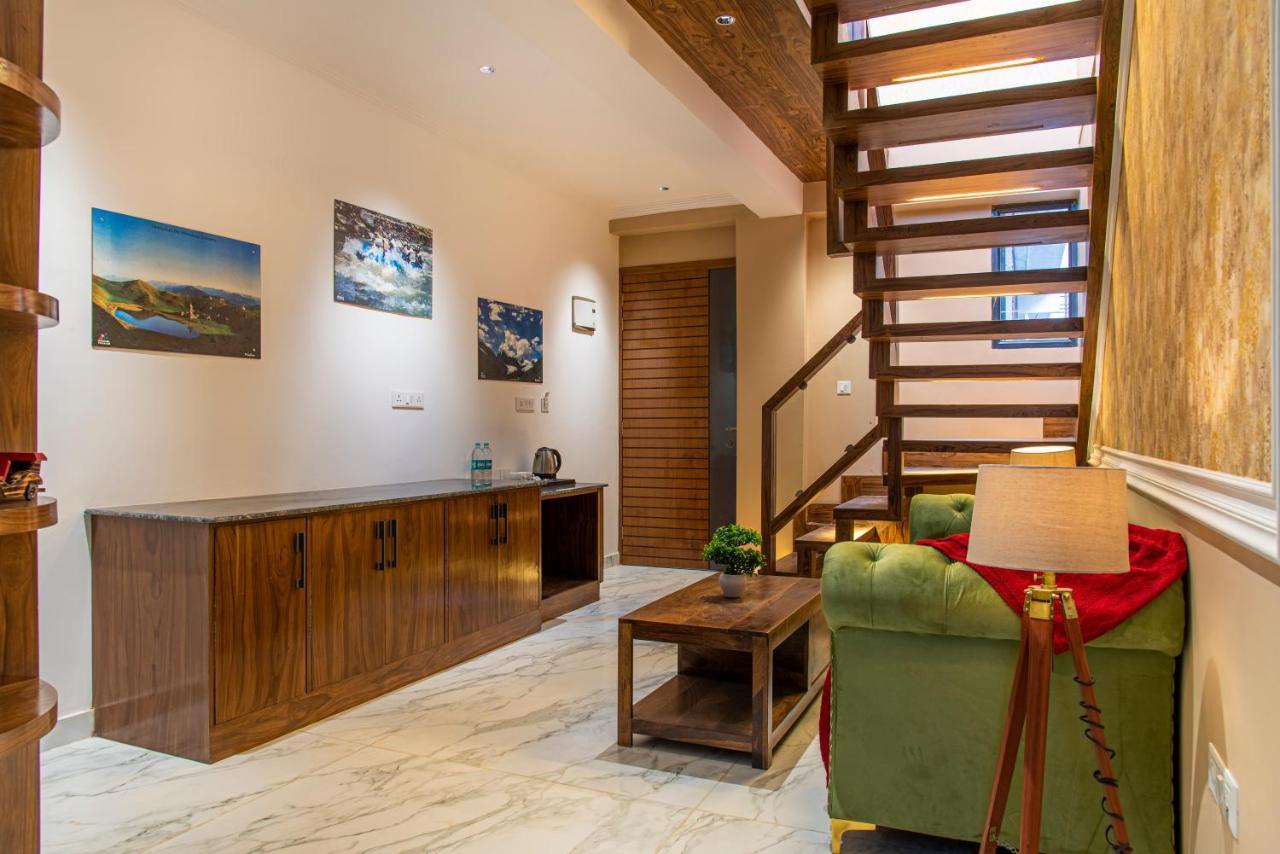 Hillcrest Heights Bed & Breakfast Kasauli Ngoại thất bức ảnh