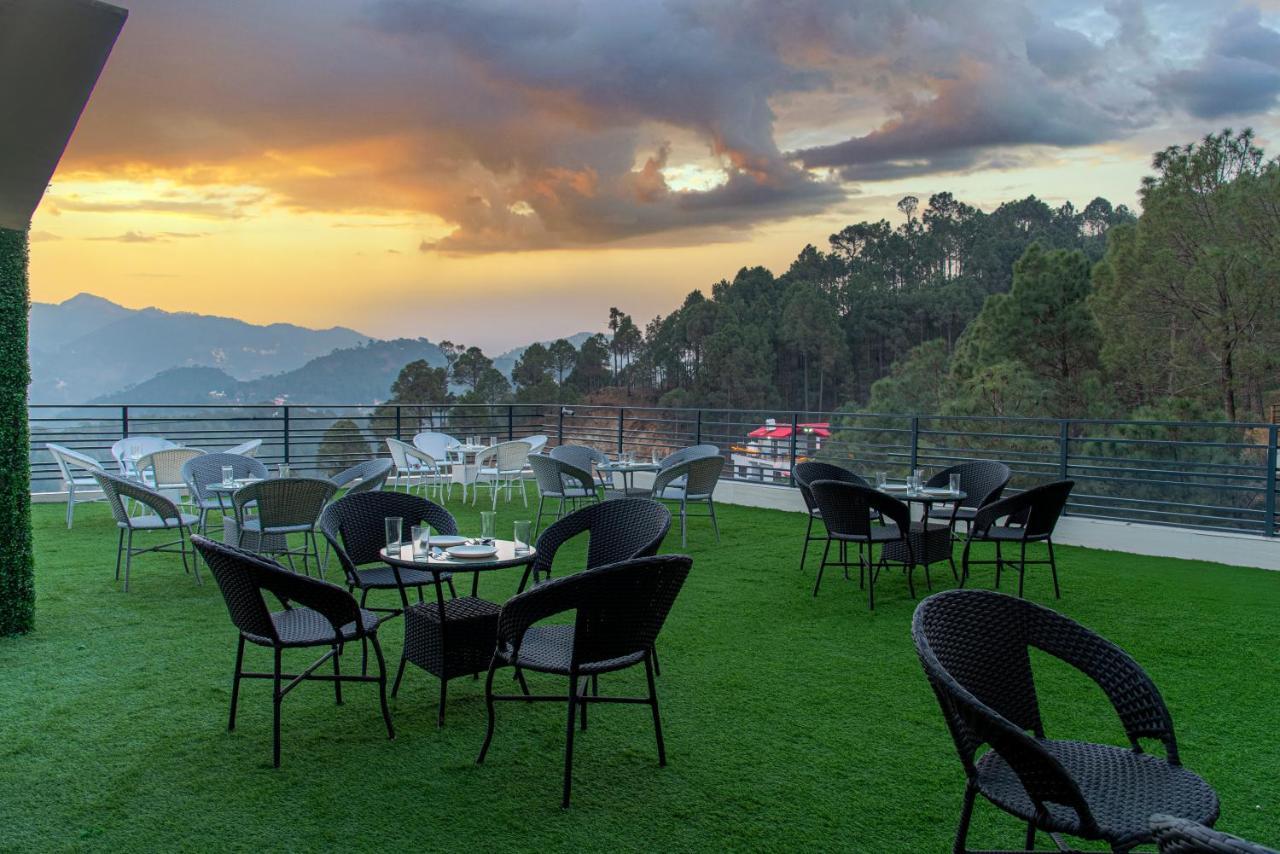 Hillcrest Heights Bed & Breakfast Kasauli Ngoại thất bức ảnh