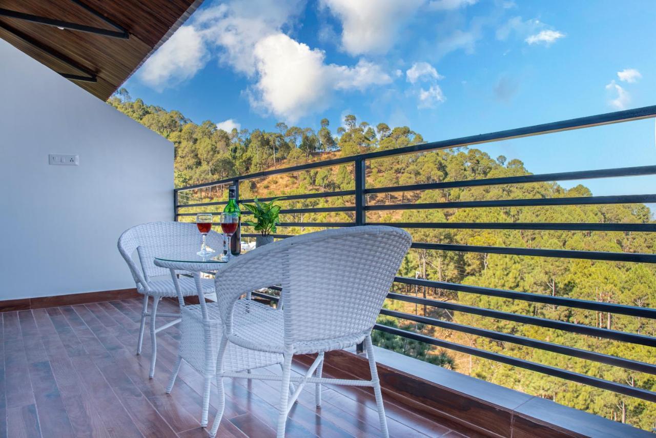 Hillcrest Heights Bed & Breakfast Kasauli Ngoại thất bức ảnh
